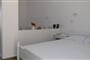 Hotel Armadoros: fotografie vybavení exteriérů a interiérů ubytování.