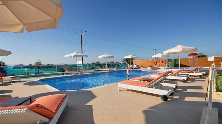 Hotel Princess of Naxos: fotografie vybavení exteriérů a interiérů ubytování.
