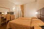 Hotel Aeolis Boutique: fotografie vybavení exteriérů a interiérů ubytování.