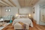 Hotel Iria Beach Art: fotografie vybavení exteriérů a interiérů ubytování.