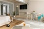 Hotel Iria Beach Art: fotografie vybavení exteriérů a interiérů ubytování.