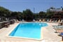 Hotel Pandrossos: fotografie vybavení exteriérů a interiérů ubytování.
