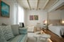 Hotel Iria Beach Art: fotografie vybavení exteriérů a interiérů ubytování.