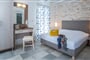Hotel Naxos Holidays: fotografie vybavení exteriérů a interiérů ubytování.