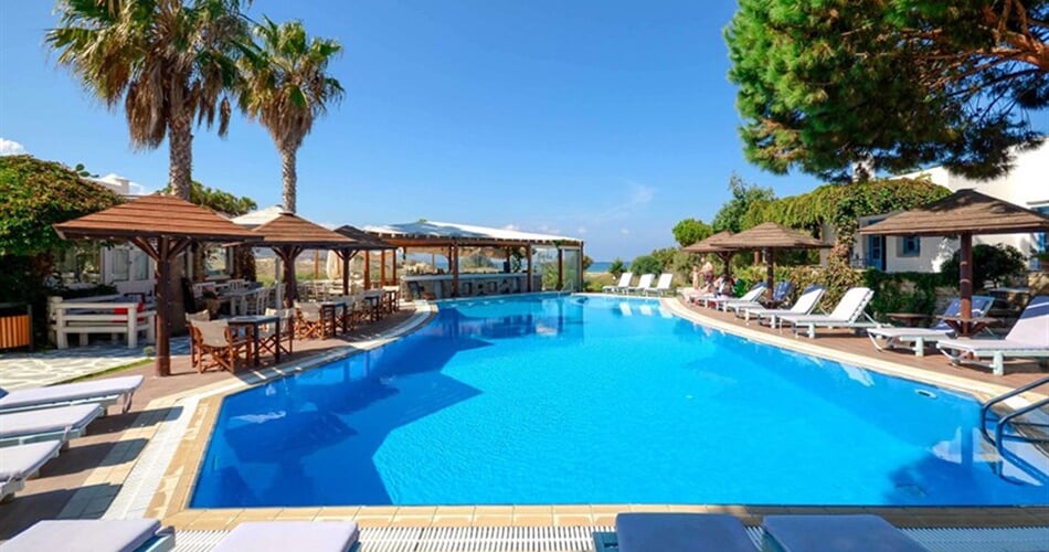 Hotel Alkyoni Beach: fotografie vybavení exteriérů a interiérů ubytování.