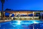 Hotel Alkyoni Beach: fotografie vybavení exteriérů a interiérů ubytování.