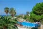 Hotel Alkyoni Beach: fotografie vybavení exteriérů a interiérů ubytování.