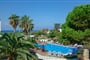 Hotel Alkyoni Beach: fotografie vybavení exteriérů a interiérů ubytování.