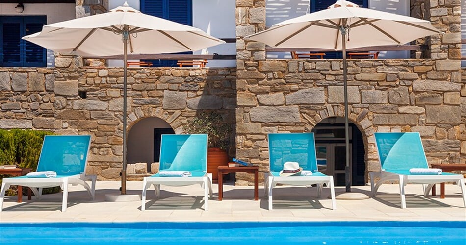 Hotel San Antonio - Paros: fotografie vybavení exteriérů a interiérů ubytování.