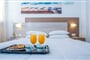 Hotel Naxos Holidays: fotografie vybavení exteriérů a interiérů ubytování.