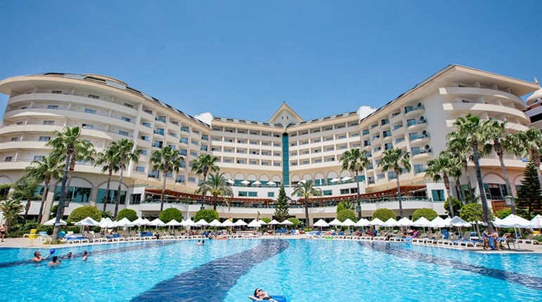 Hotel Saphir Resort & Spa: fotografie vybavení exteriérů a interiérů ubytování.