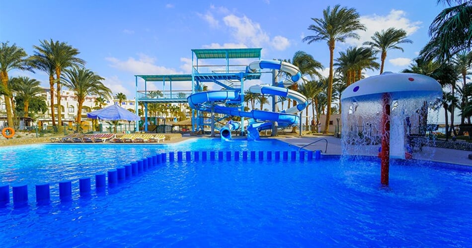 Hotel Zya Regina Resort & Aqua Park: fotografie vybavení exteriérů a interiérů ubytování.