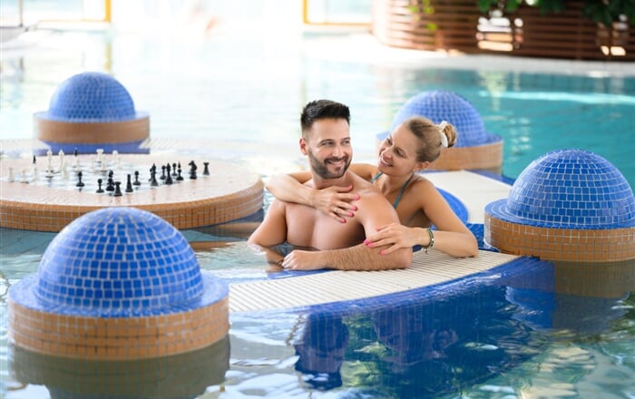151 Park inn sarvar 25 27