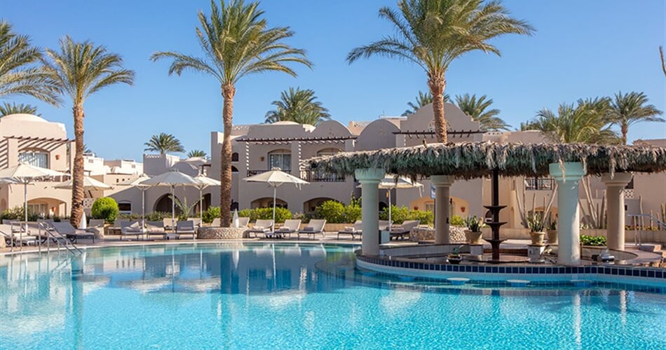 Hotel Iberotel Makadi Beach: fotografie vybavení exteriérů a interiérů ubytování.