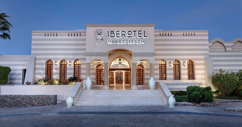 Hotel Iberotel Makadi Beach: fotografie vybavení exteriérů a interiérů ubytování.