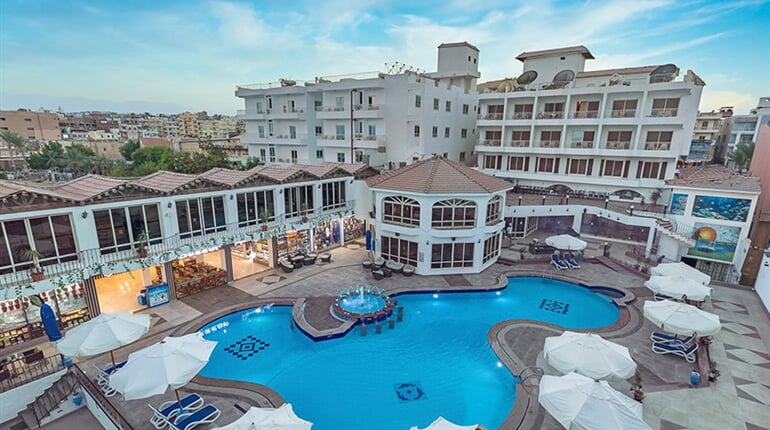 Hotel MinaMark Beach Resort & Spa: fotografie vybavení exteriérů a interiérů ubytování.