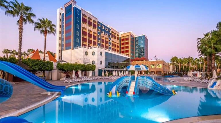 Hotel Sentido Kamelya Selin: fotografie vybavení exteriérů a interiérů ubytování.