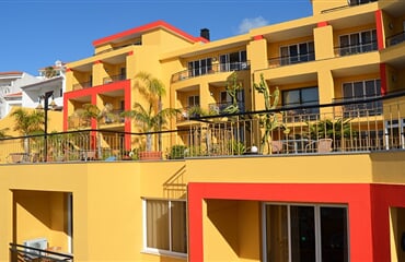 Caniço de Baixo - Aparthotel Cais da Oliveira