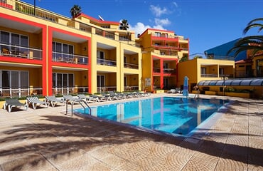 Caniço de Baixo - Aparthotel Cais da Oliveira