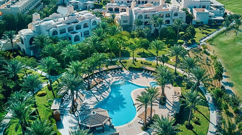 Hotel Jaz Neo Saraya Palms: fotografie vybavení exteriérů a interiérů ubytování.