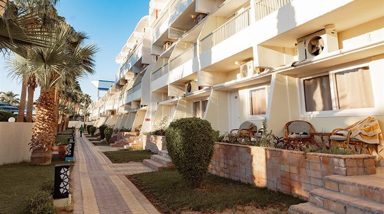 Empire-Beach-Aqua-Park-Hotel-1