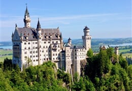 Lermoos - Z oblak do pohádky: Zugspitze a zámky šíleného krále