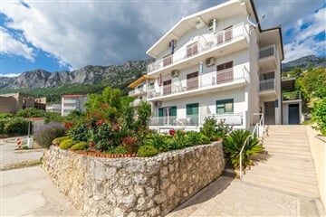 Gradac - Neda (Maršić) vila **