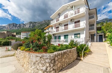 Gradac - Neda (Maršić) vila **