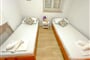 Mari i Kiara vila - apartmán pro 4 osoby 1/2+2, 1. patro - Gradac - 101 CK Zemek - Chorvatsko