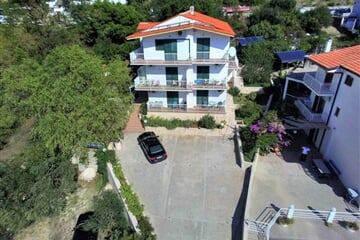 Gradac - Slavena vila ***