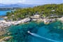 Letecký pohled na resort, Arbatax, Sardinie