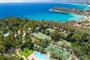 Letecký pohled na resort, Arbatax, Sardinie