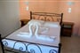 Aparthotel Chrysanthi: fotografie vybavení exteriérů a interiérů ubytování.