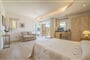 JUNIOR SUITE, Baja Sardinia, Sardinie