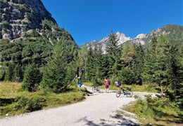 Slovinsko na kole – vinice, termály i moře