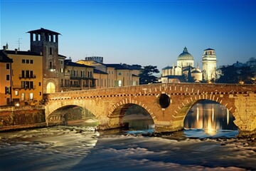 Itálie - Verona - Opera Nabucco