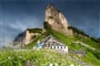 Berggasthaus_iStock-2207038183
