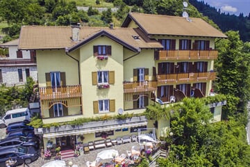 Hotel Aurora ** - Molveno
