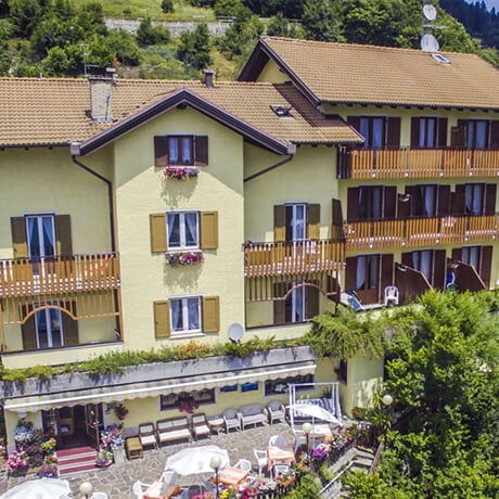 Hotel Aurora ** - Molveno