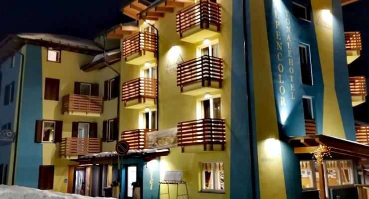 AlpenColor Tonale Hotel, Passo Tonale (1)