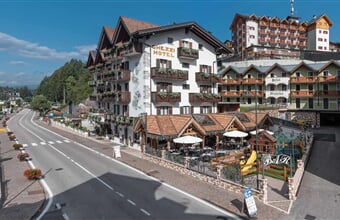 Hotel Ghezzi *** - Andalo