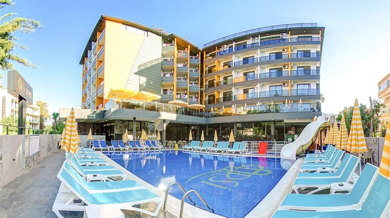 Hotel Arsi: fotografie vybavení exteriérů a interiérů ubytování.