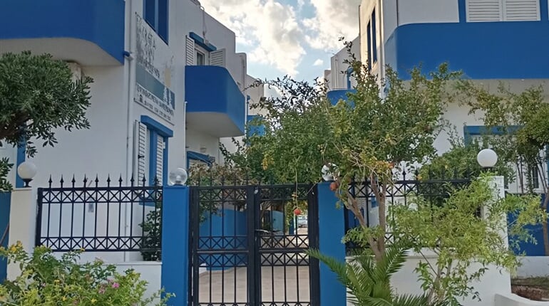 Apartmánový dům Creta Sun: fotografie vybavení exteriérů a interiérů ubytování.