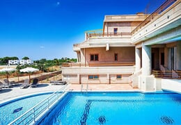 Gennadi - Hotel Costa Konte Beach Resort