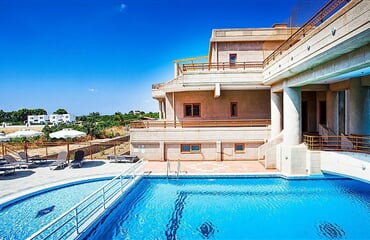 Gennadi - Hotel Costa Konte Beach Resort