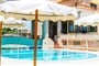 Hotel Costa Konte Beach Resort: fotografie vybavení exteriérů a interiérů ubytování.