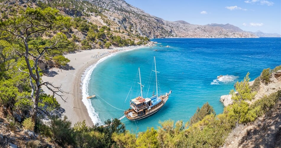 Řecko, ostrov Karpathos - krásná pláž Apella