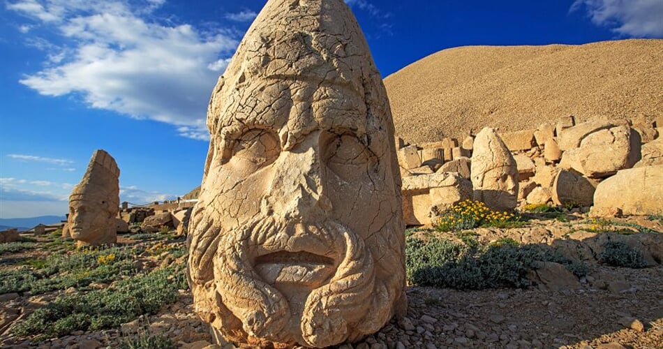 Foto - Okruh východním Tureckem + POSVÁTNÁ HORA NEMRUT + SKALNÍ KLÁŠTER SUMELA