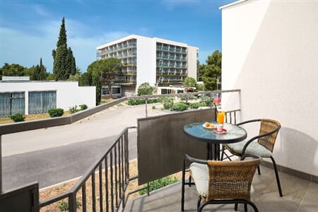 Vodice - Villa Imperial -BUS