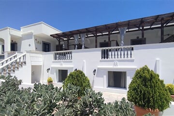 Lefkos - Studia White Castle